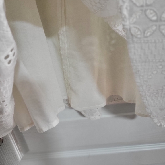 White eyelet dress - Picture 5 of 6